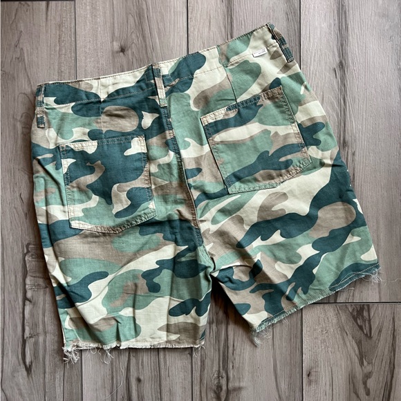 MOTHER rambler patch pocket shorts - Picture 5 of 6